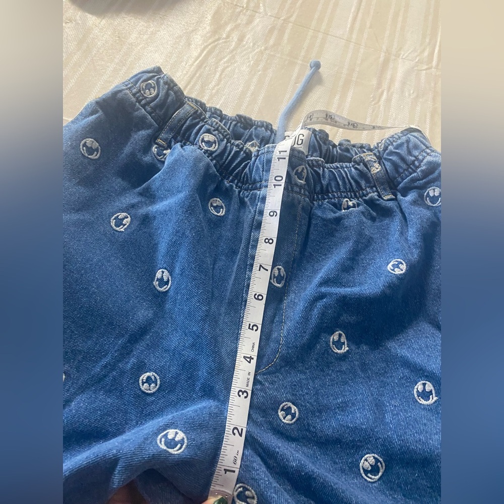 BDG embroidered smiley face denim medium wash . Straight leg baggy unisex pants - Picture 6 of 8